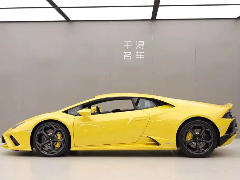 Lamborghini Huracán 2022