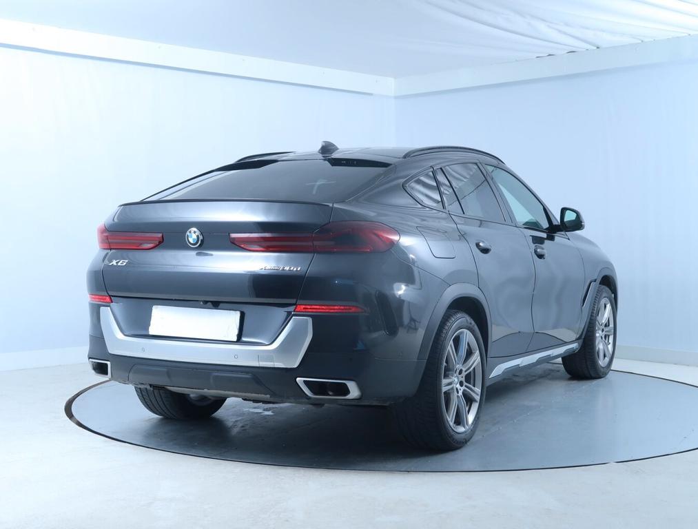 BMW X6 2021
