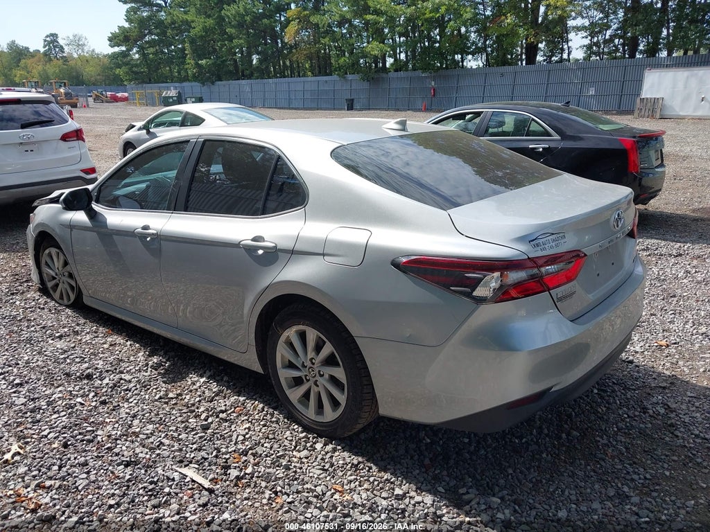 Toyota Camry 2021