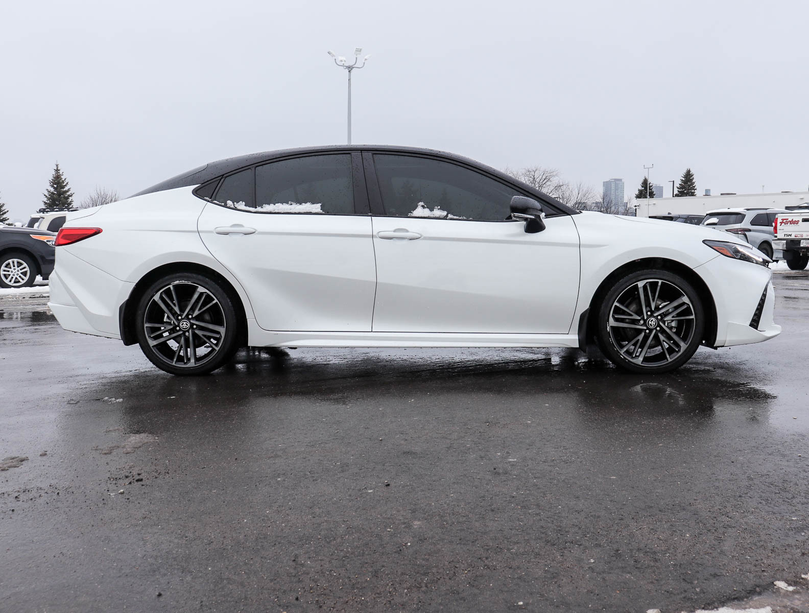 Toyota Camry 2025