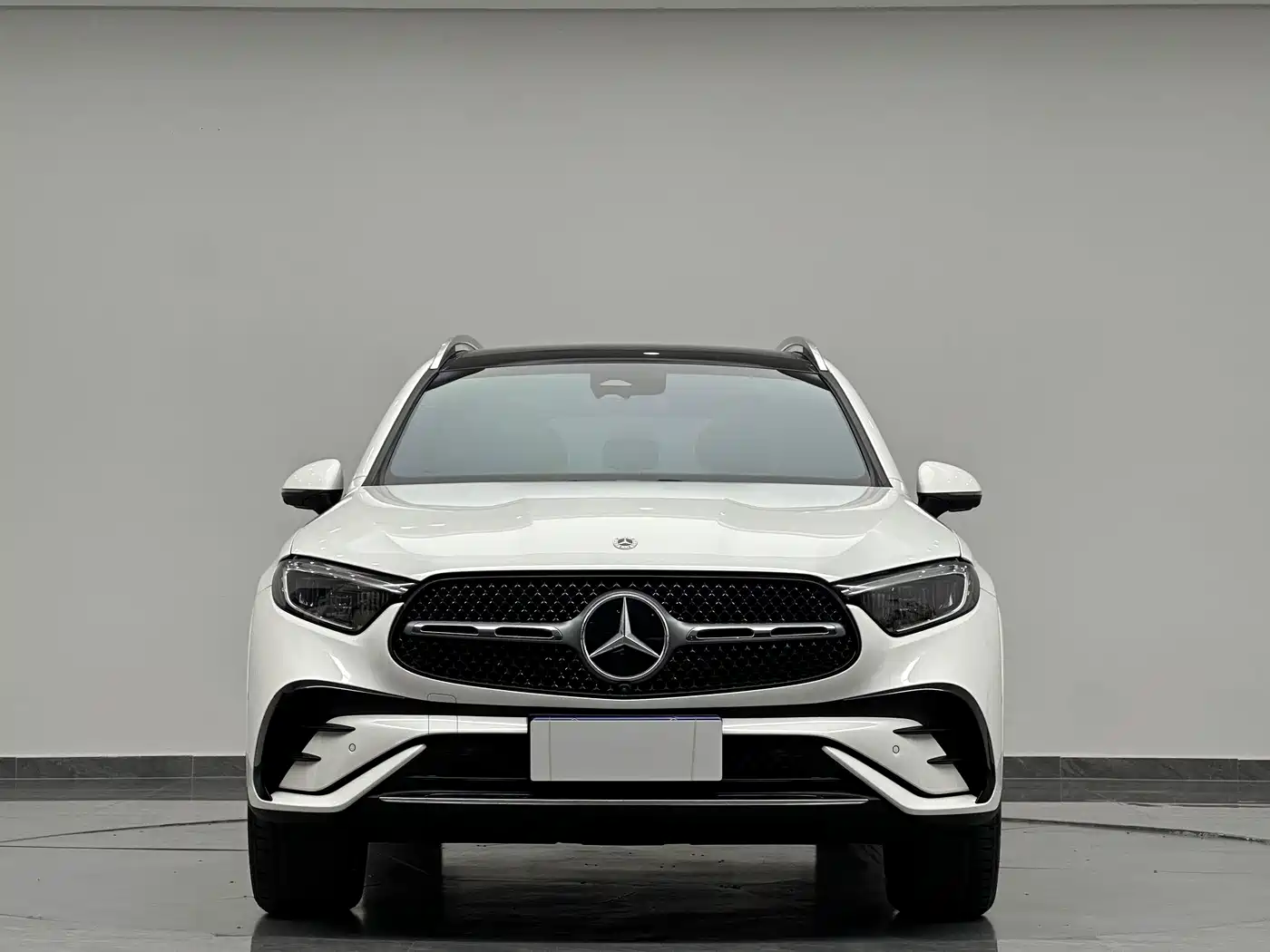 Mercedes-Benz GLC 2023