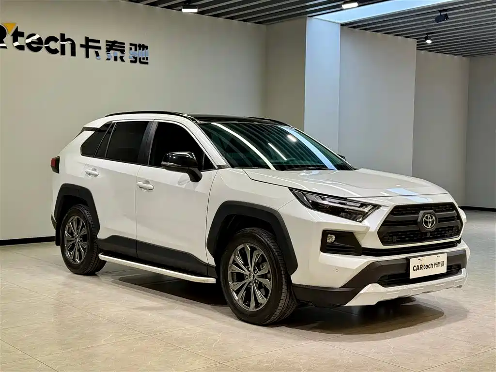 Toyota RAV4 2024