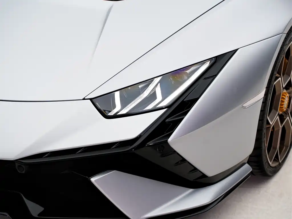 Lamborghini Huracán 2024