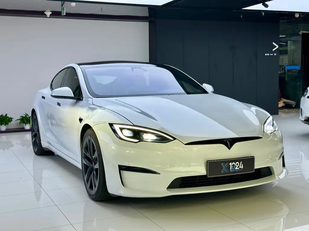Tesla Model S 2023