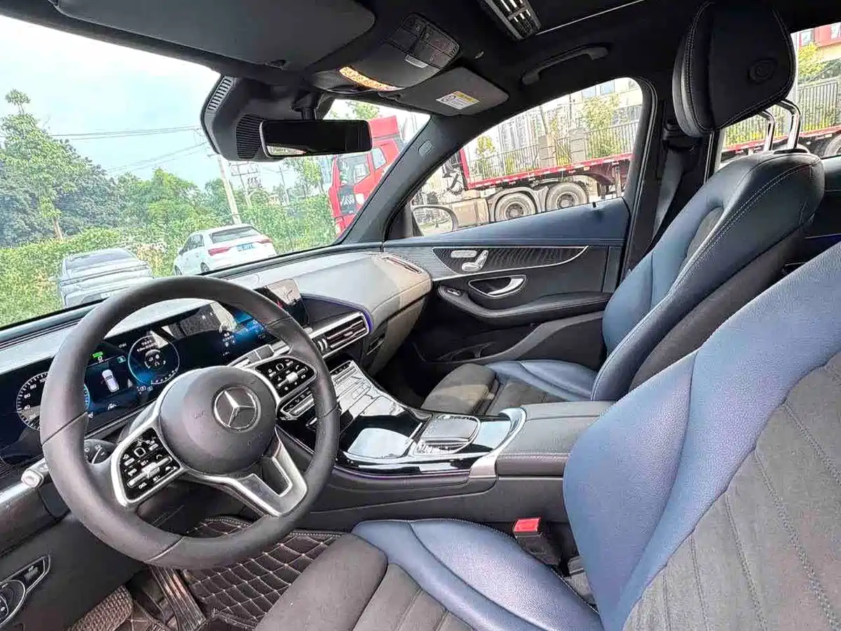 Mercedes-Benz EQC 2021