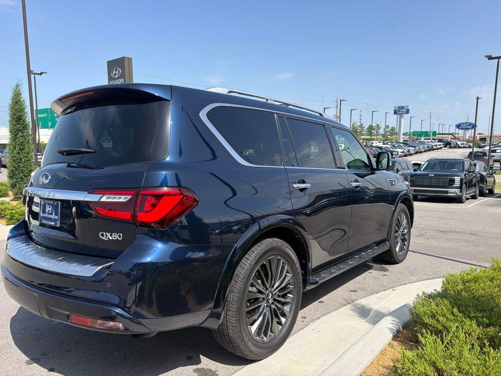 Infiniti QX80 2023