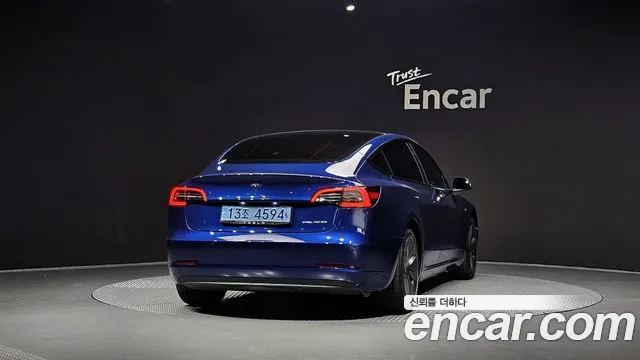 Tesla Model 3 2022