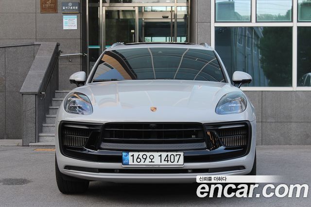 Porsche Macan 2022
