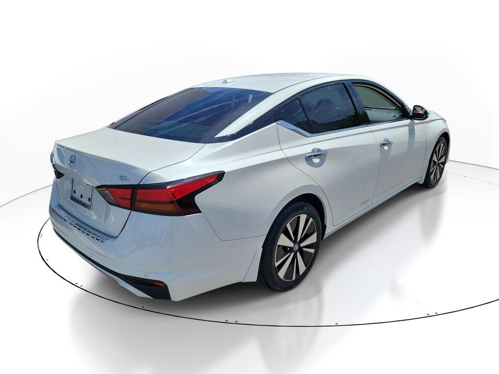 Nissan Altima 2021