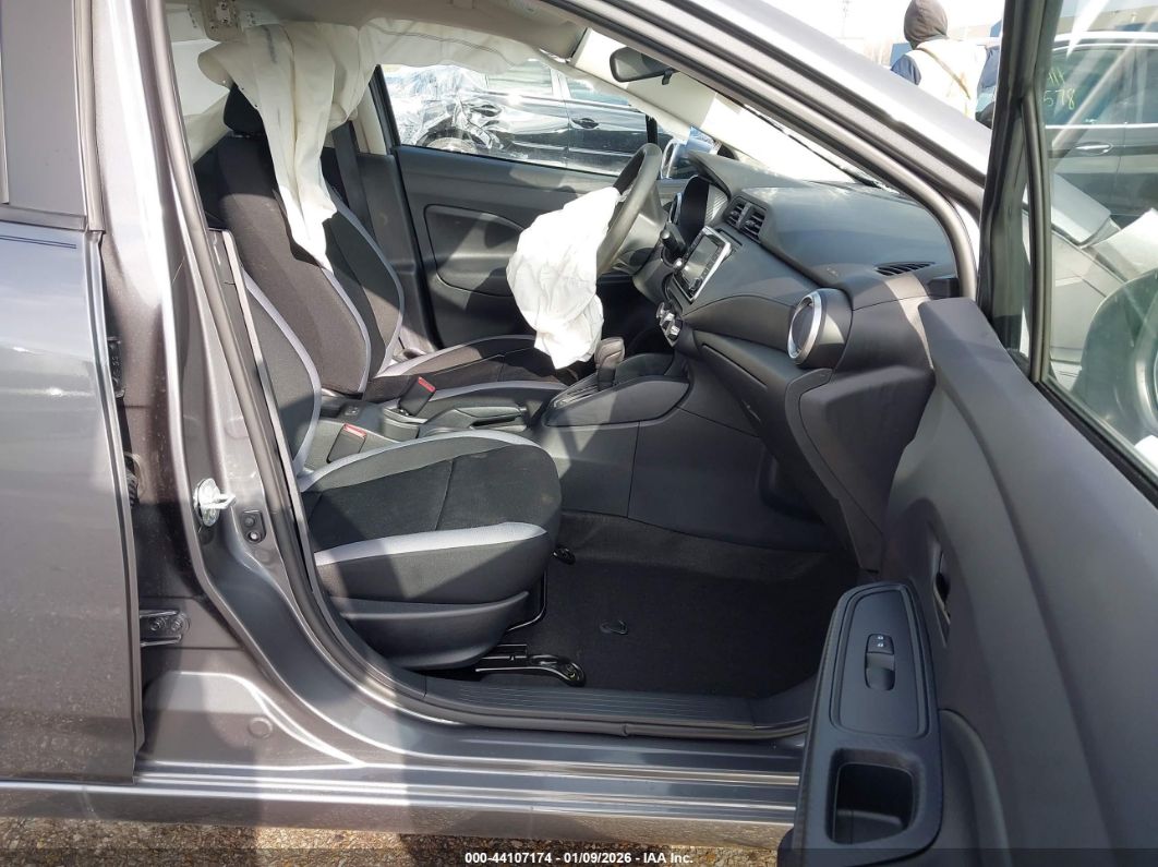 Nissan Versa 2025