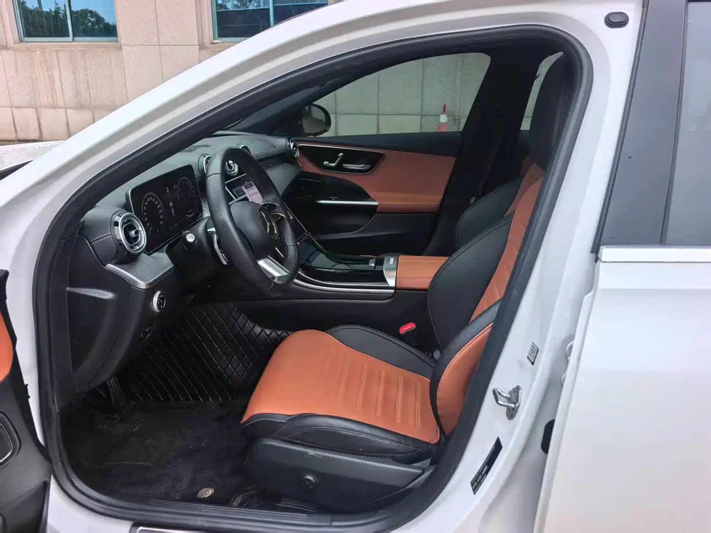 Mercedes-Benz C-Класс 2023
