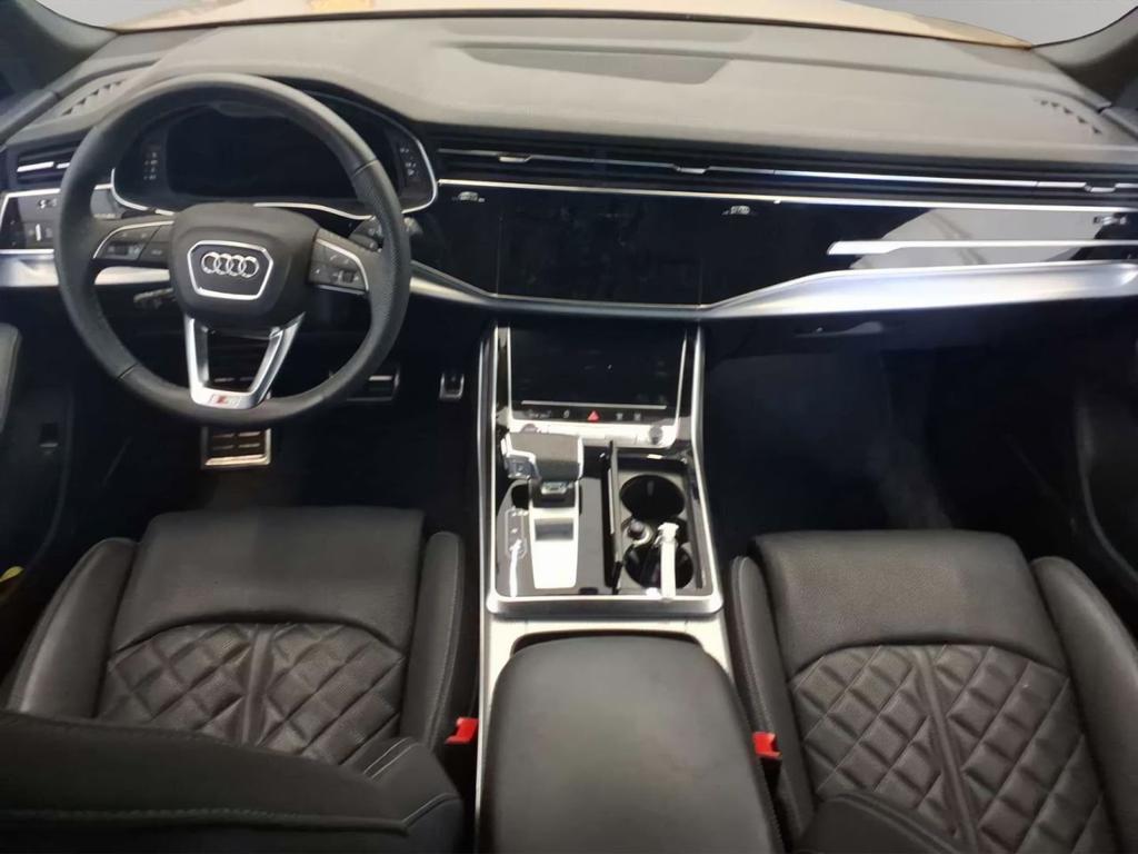 Audi SQ8 2025