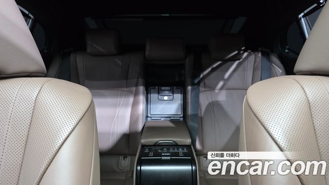 Lexus ES 2023