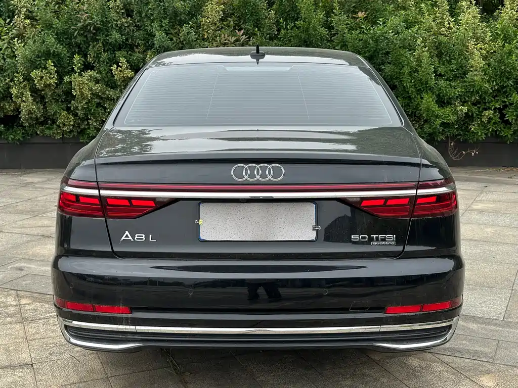 Audi A8 2024