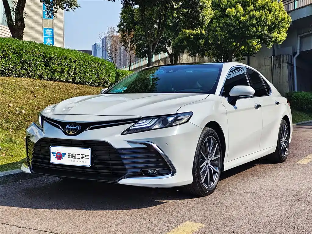 Toyota Camry 2022