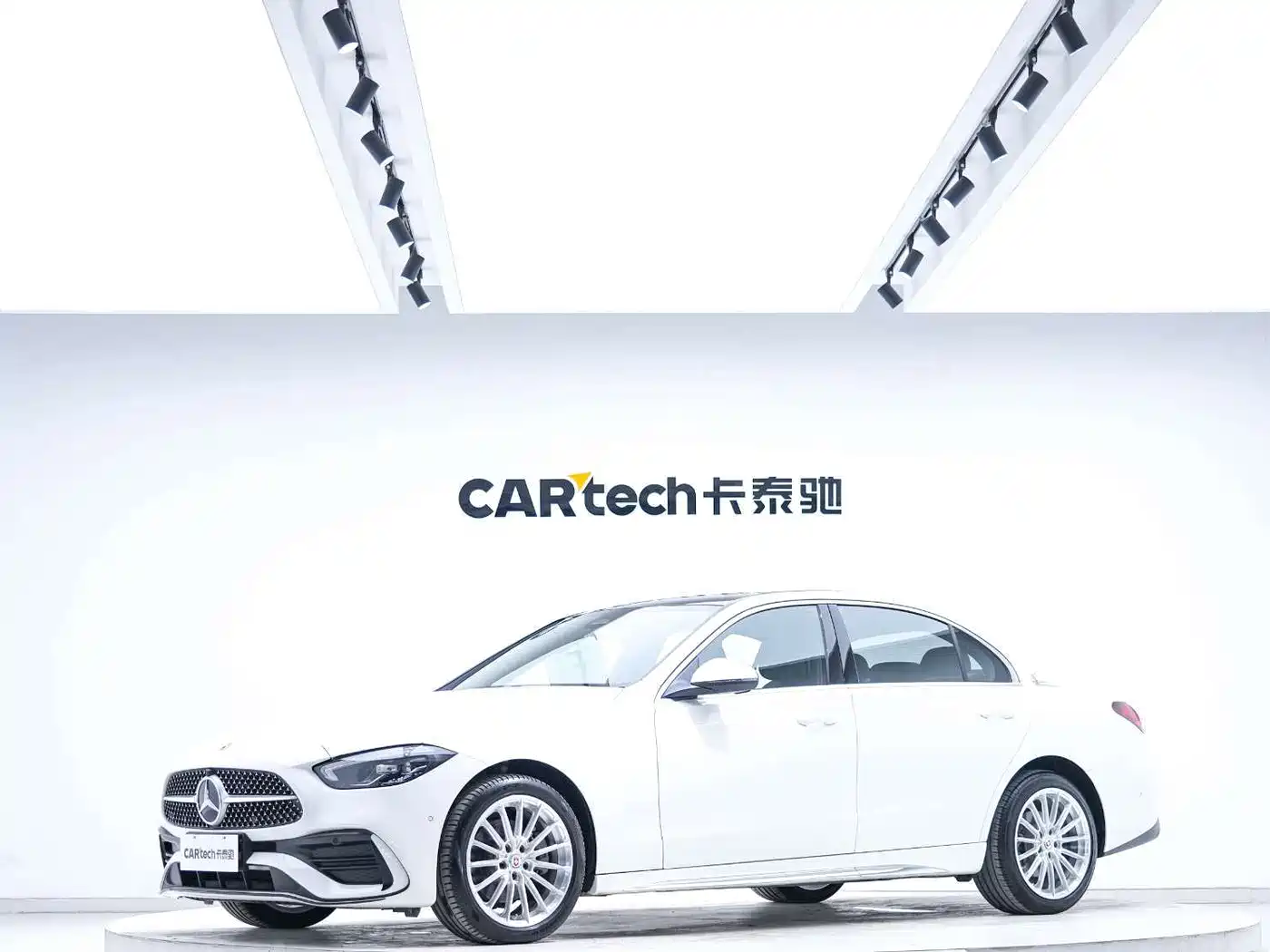 Mercedes-Benz C-Класс 2024