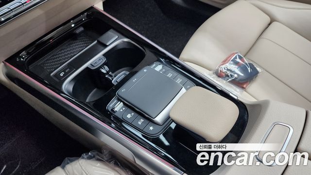 Mercedes-Benz GLB 2021