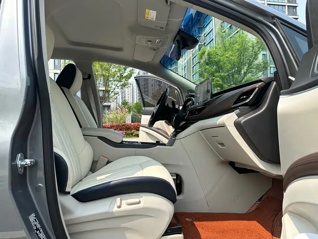 Buick GL8 2021