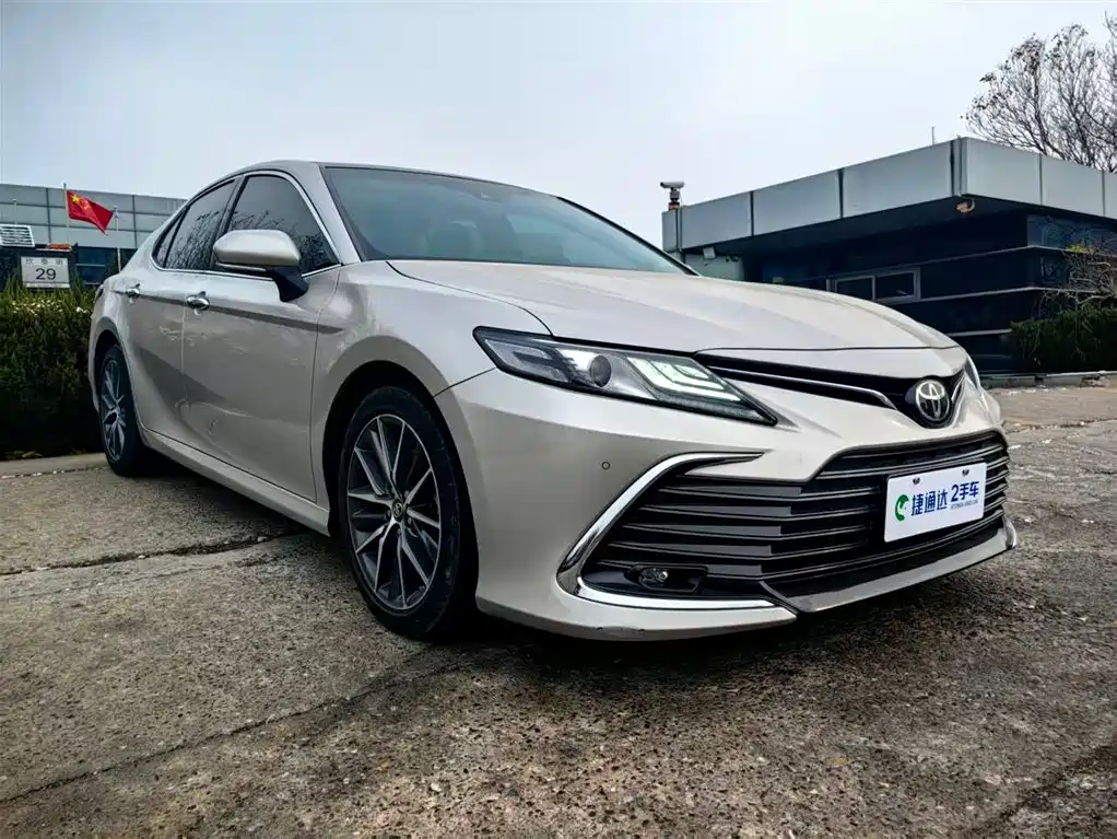 Toyota Camry 2022