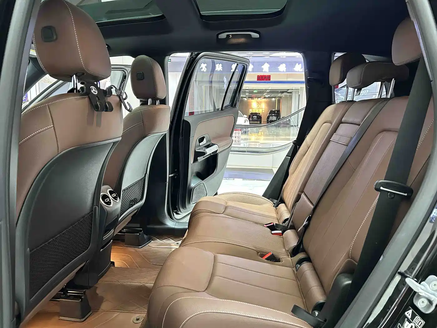 Mercedes-Benz GLB 2025