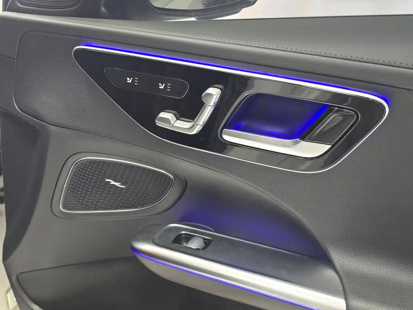 Mercedes-Benz C-Класс 2024