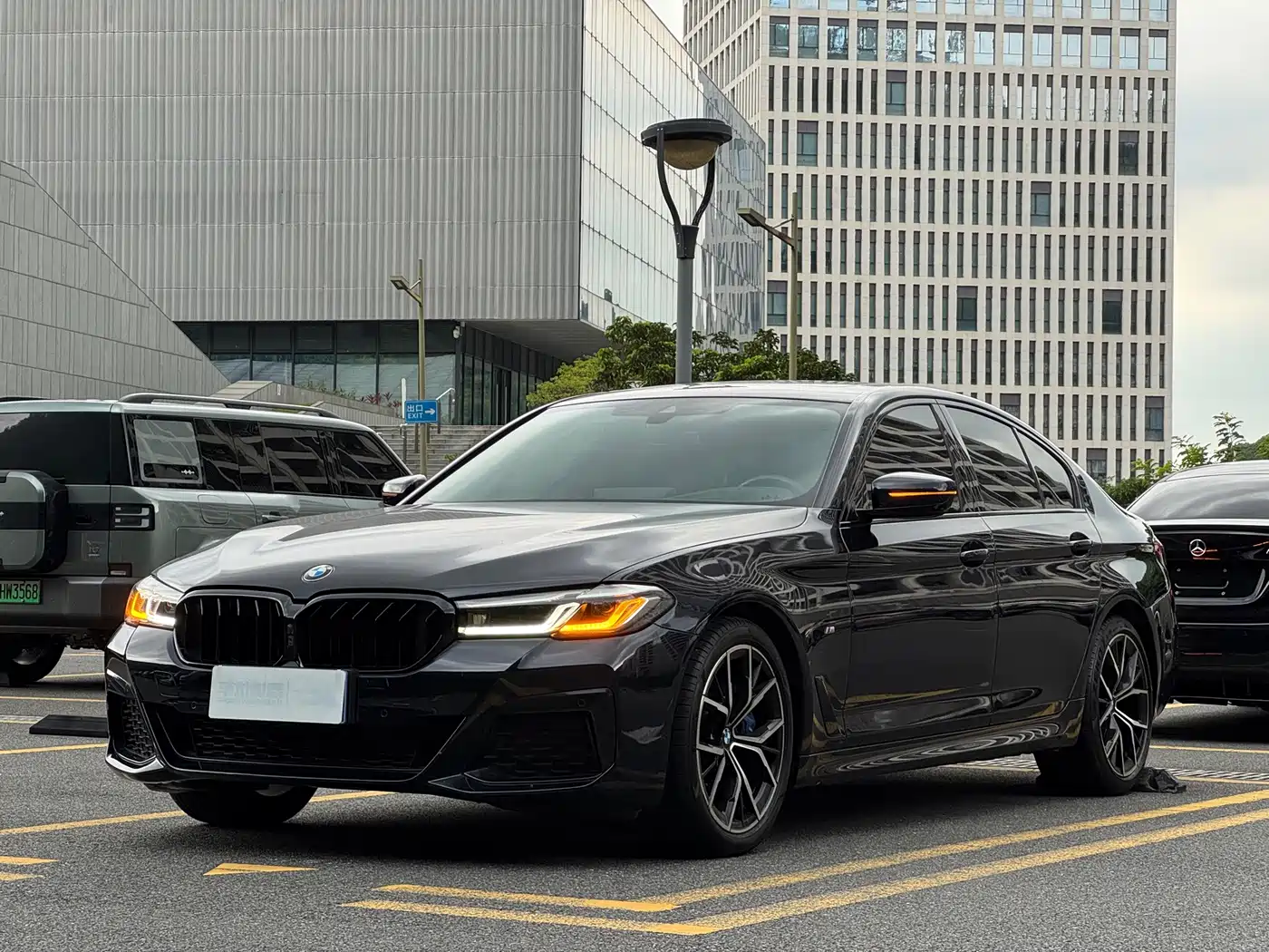 BMW 5 серии 2023