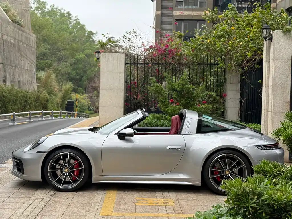 Porsche 911 2022
