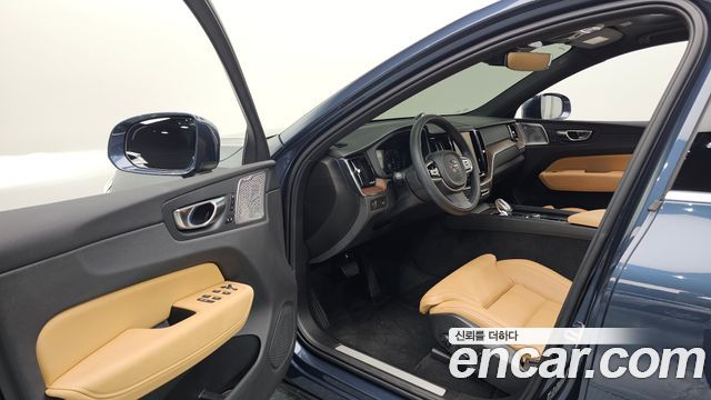 Volvo XC60 2021