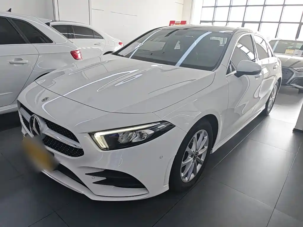 Mercedes-Benz A-Класс 2022