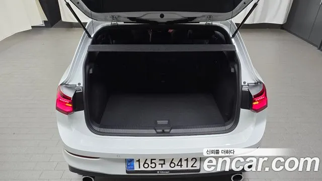 Volkswagen Golf 2024
