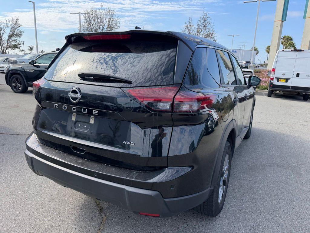 Nissan Rogue 2024
