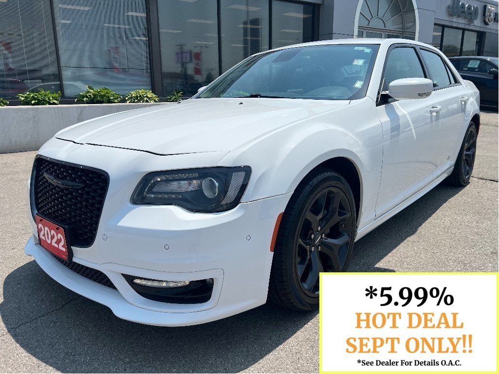 Chrysler 300 2022