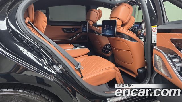 Mercedes-Benz S-Класс 2021