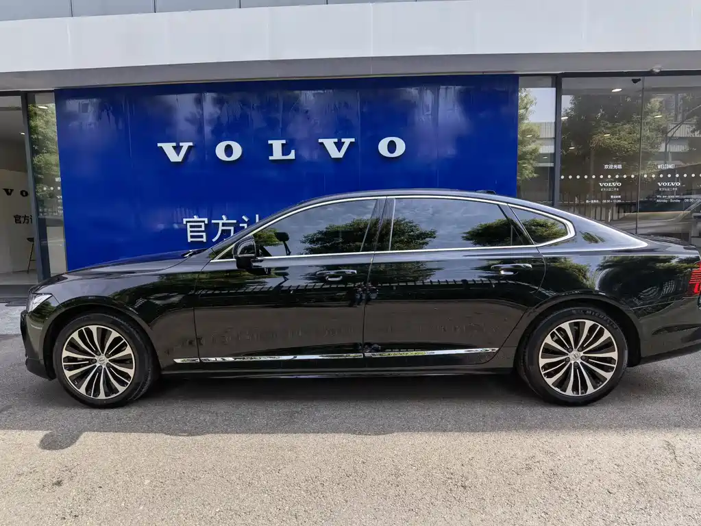 Volvo S90 2024