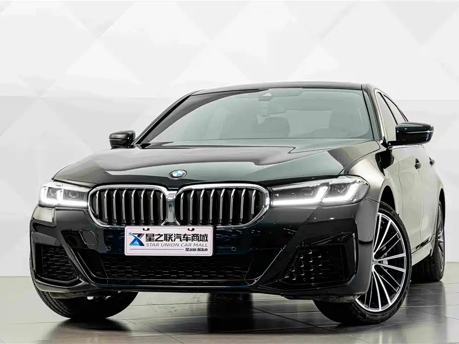 BMW 5 серии 2023