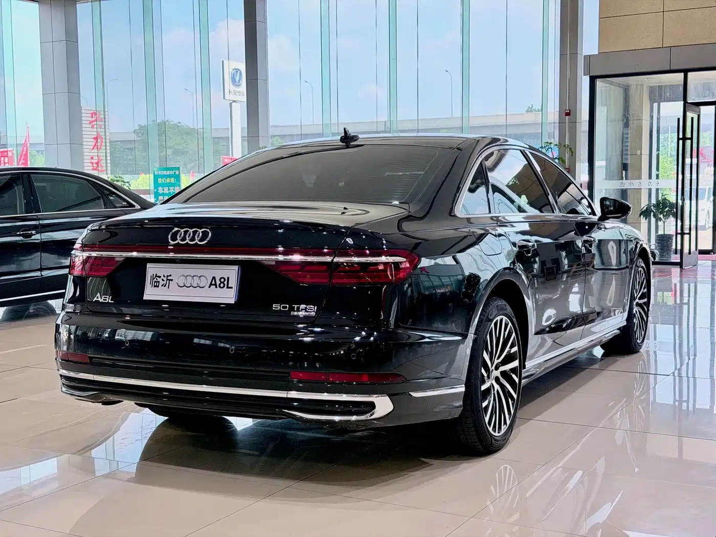 Audi A8 2024