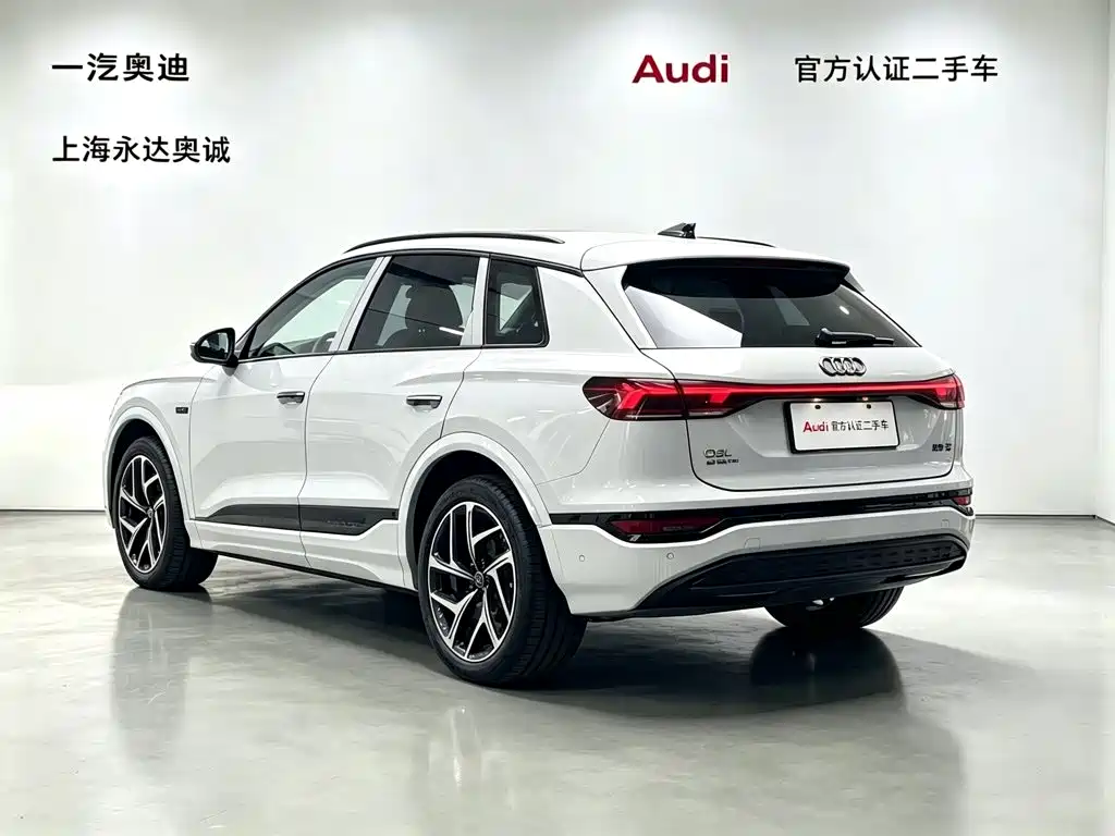 Audi e-tron 2025