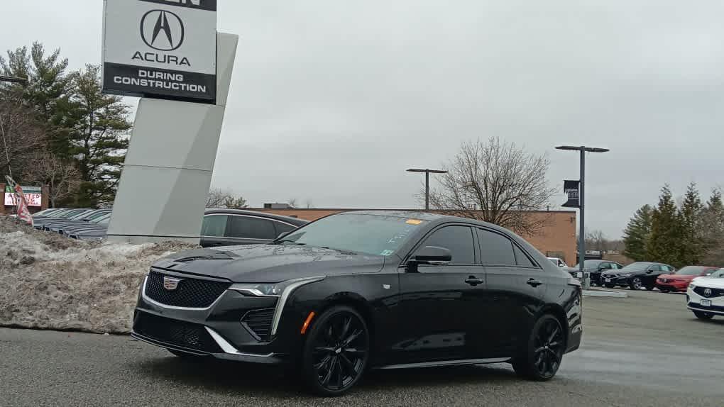 Cadillac CT4 2021