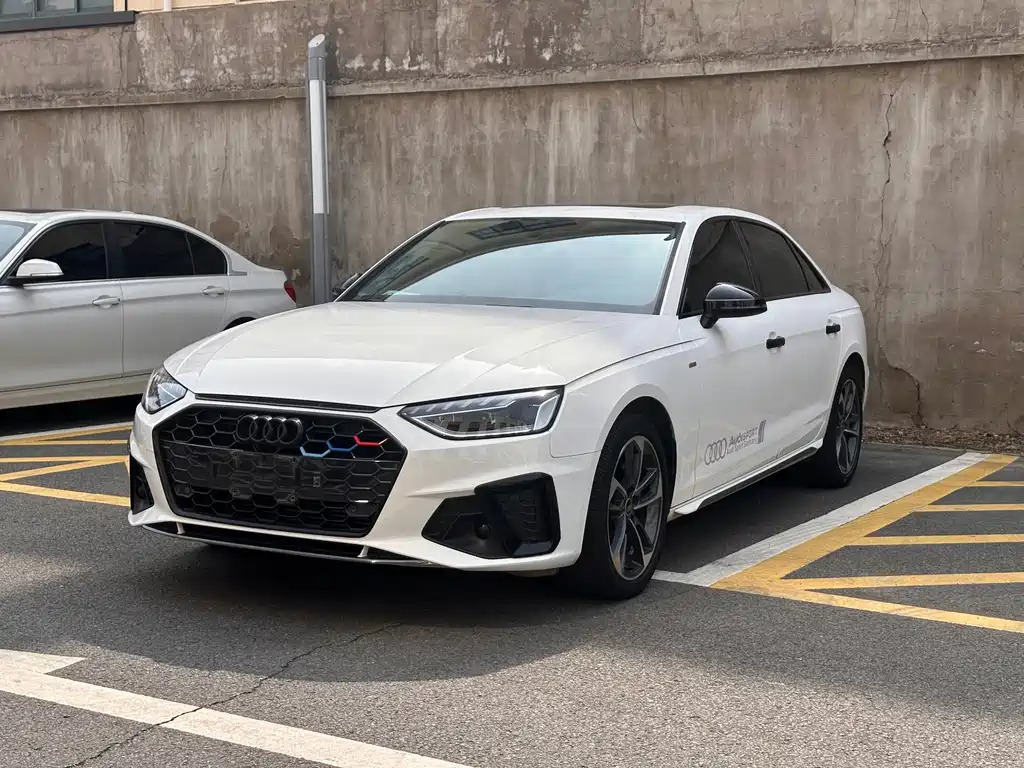 Audi A4 2023