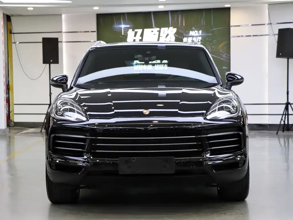 Porsche Cayenne 2021