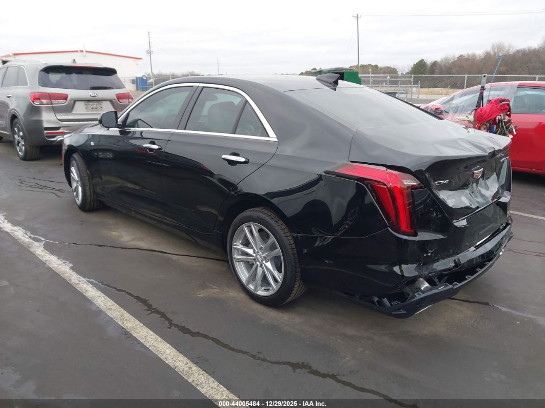 Cadillac CT4 2026