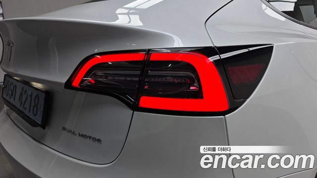 Tesla Model 3 2021