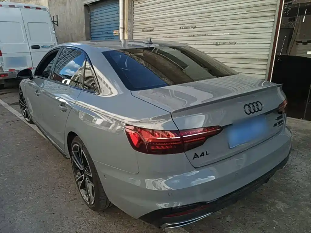 Audi A4 2025