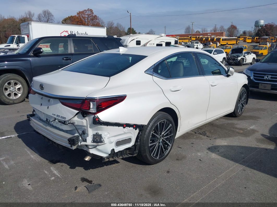 Lexus ES 2024