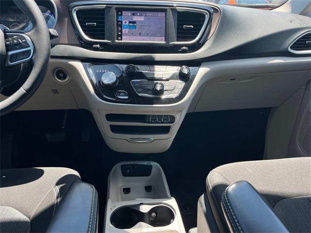 Chrysler Voyager 2023
