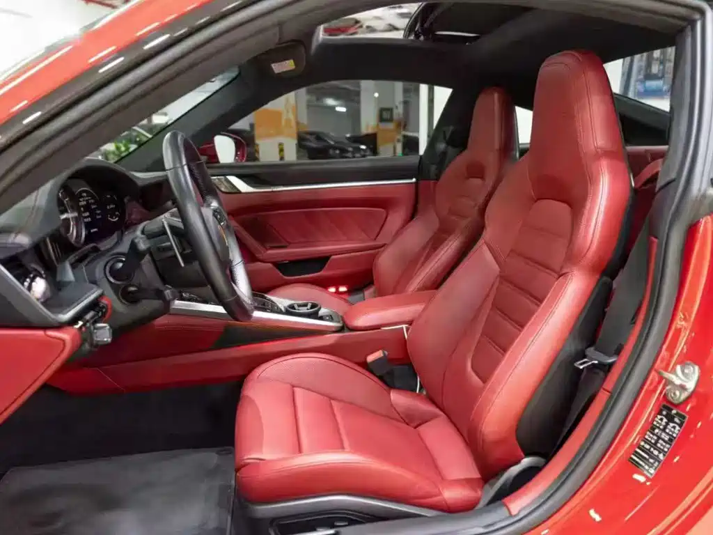 Porsche 911 2021