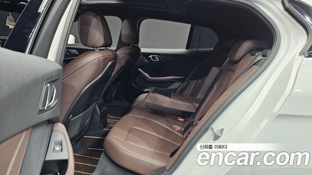 BMW 1 серии 2022