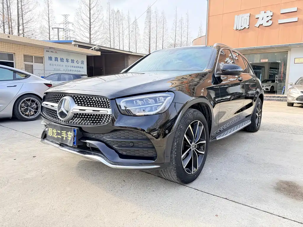 Mercedes-Benz GLC 2023