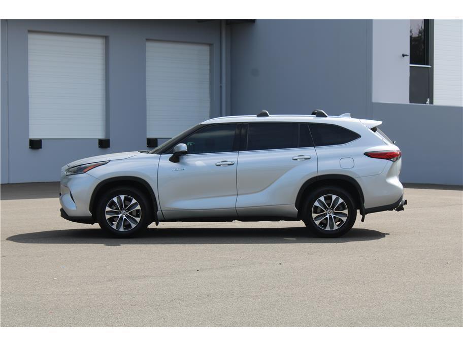 Toyota Highlander 2021