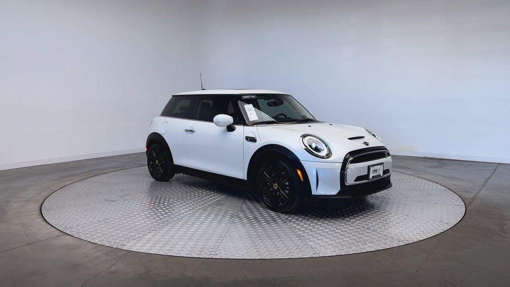 Mini Hardtop 2024